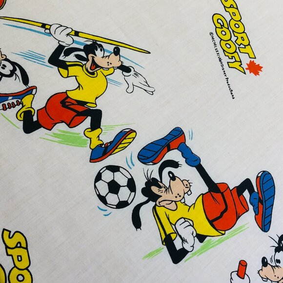 Vintage Sport Goofy TWIN Bed FLAT Top Sheet: Esmond Canada -Walt Disney Bedding - Picture 6 of 13